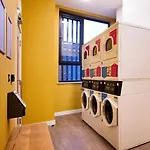 Aparthotel Highfield House 3*