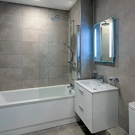 Highfield House 3* دبلن